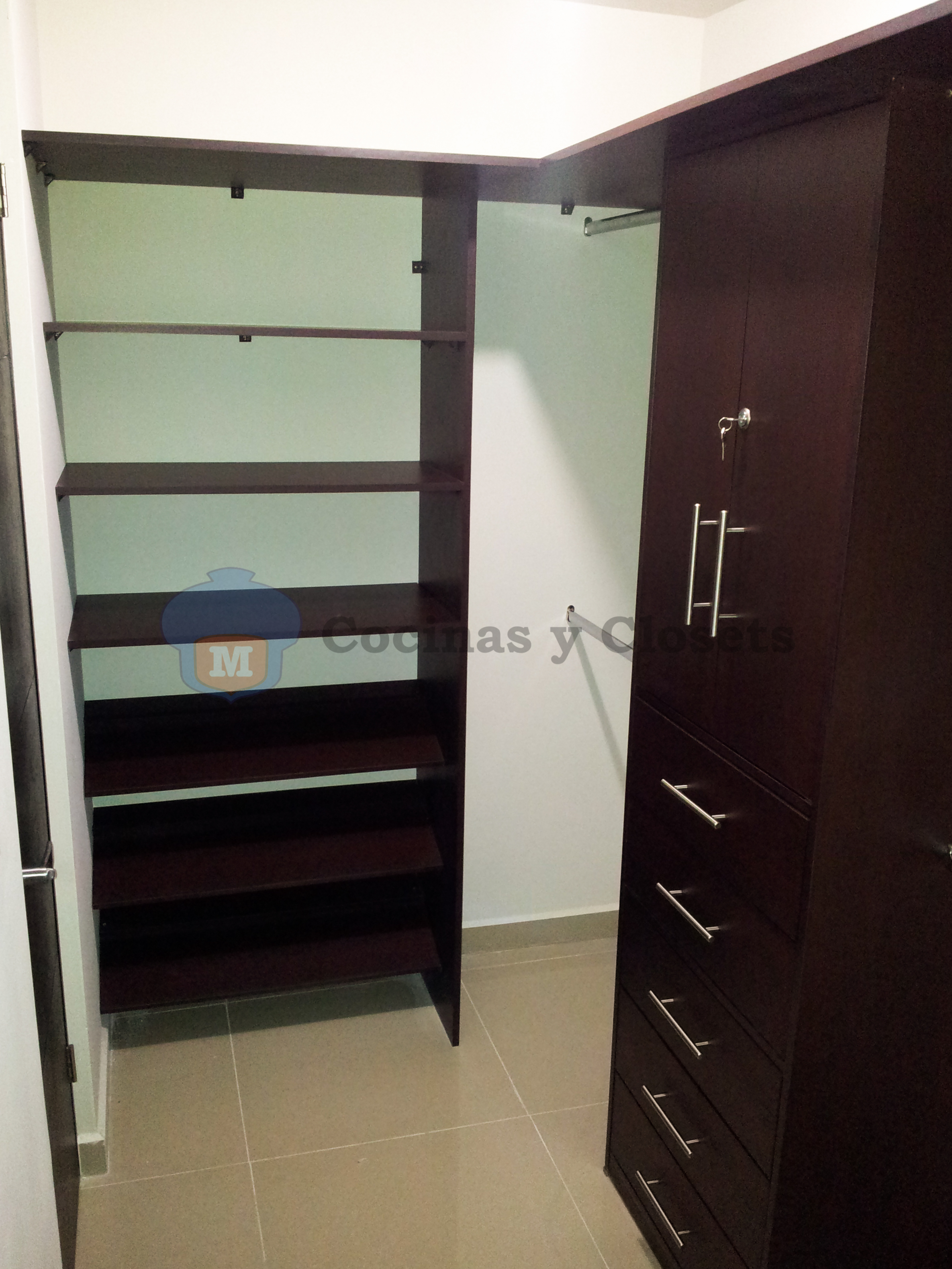 Vestidor 11